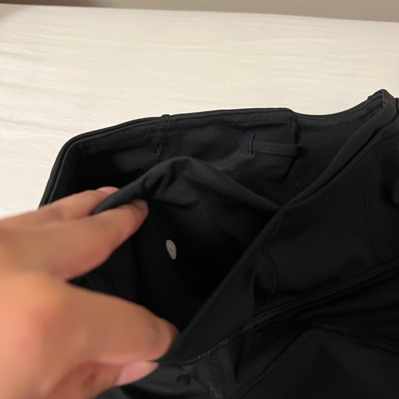 Lululemon Fast and Free High Rise Black Tights 25” Size 4 - Picture 6 of 8